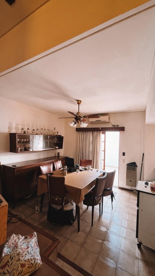 Alpatacal 6600. Casa 4 ambientes con patio y garage.