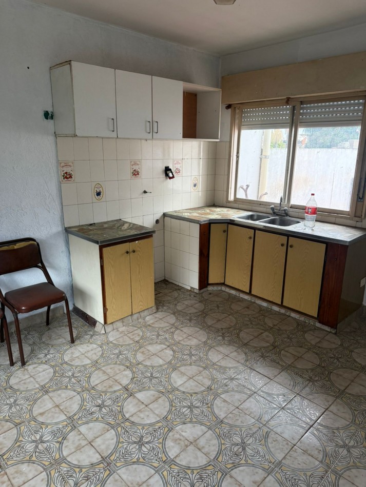 Rivera Indarte 2300. Casa multifamiliar