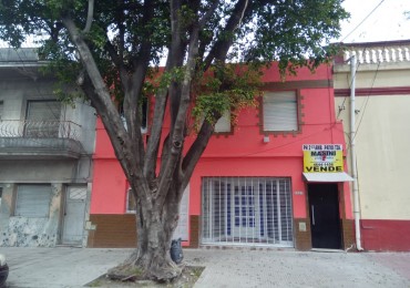 Timoteo Gordillo 2500. PH 2 1/2 ambientes patio y terraza.