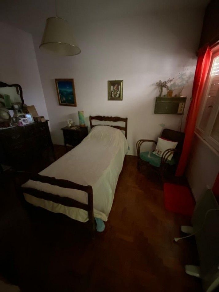 Tonelero 7400. Casa multifamiliar. 