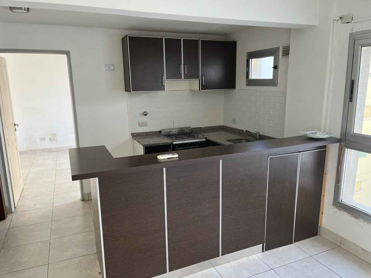 Directorio 600. Departamento 2 ambientes contrafrente
