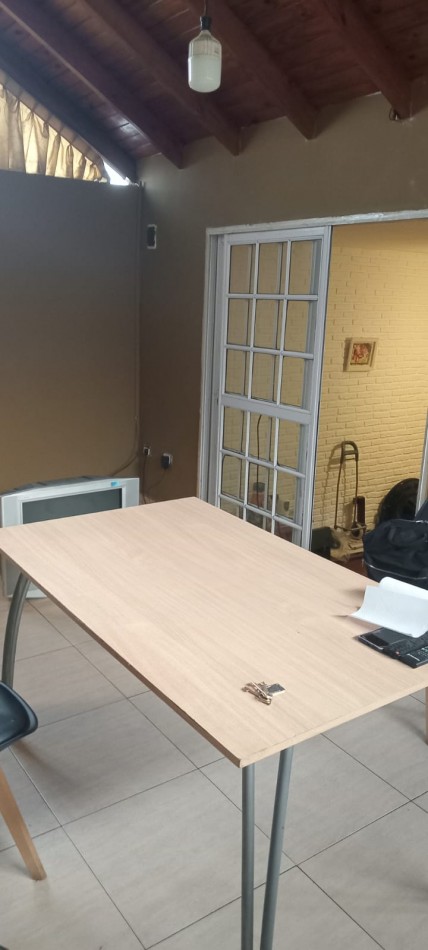 Basualdo 2500. PH 4 ambientes al frente.