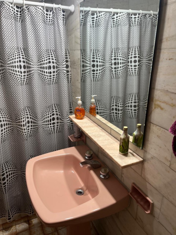 Acassuso 7000. Casa 3 ambientes