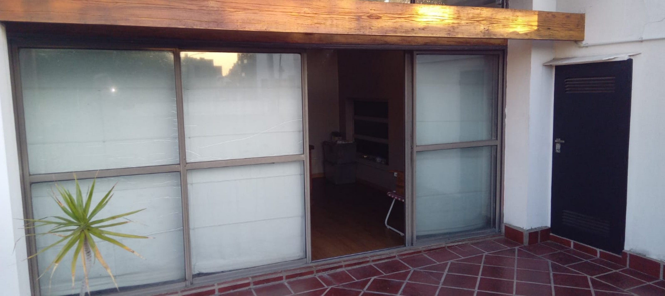 Cafayate 1100. Chalet 4 ambientes.