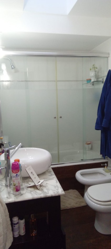 Cafayate 1100. Chalet 4 ambientes.