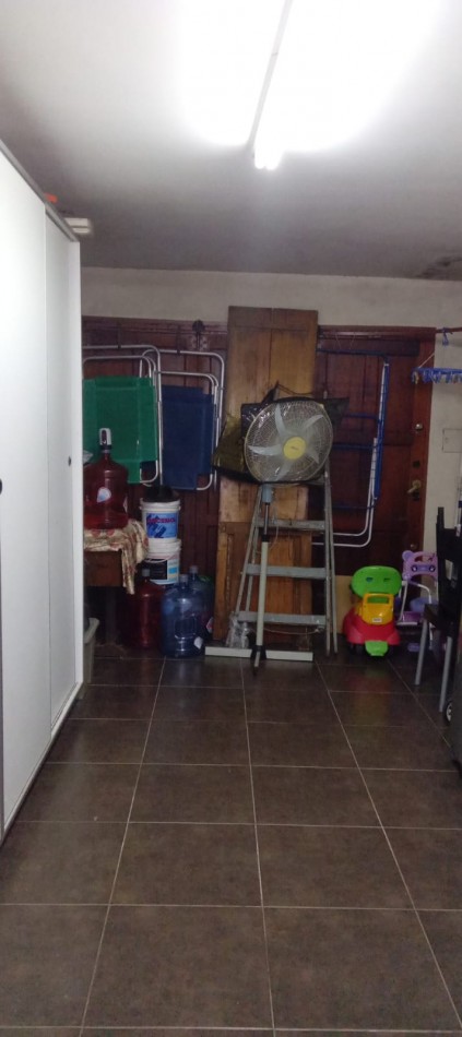 Cafayate 1100. Chalet 4 ambientes.