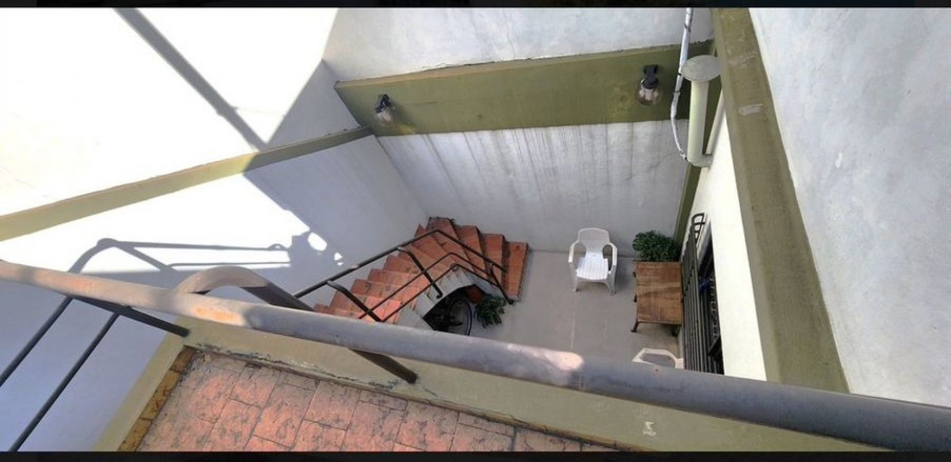 Ercilla 7000. Casa 4 ambientes.