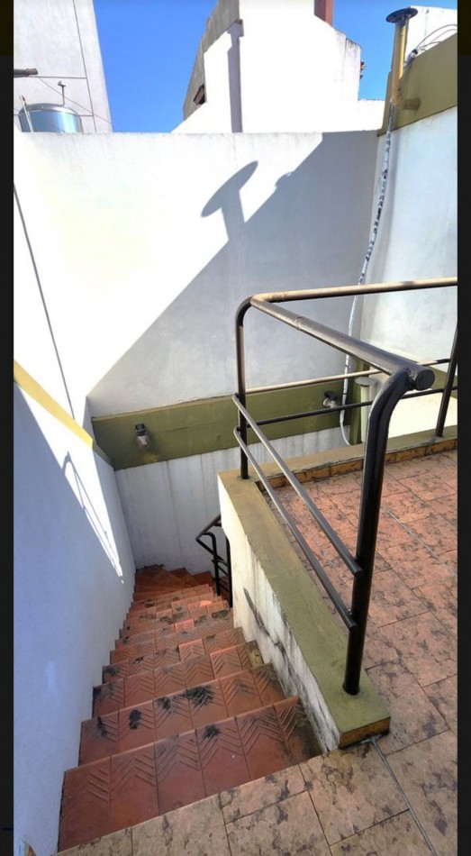 Ercilla 7000. Casa 4 ambientes.