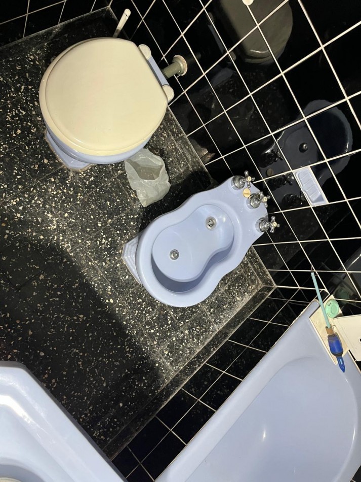 Timoteo Gordillo 2500. PH 2 1/2 ambientes patio y terraza.