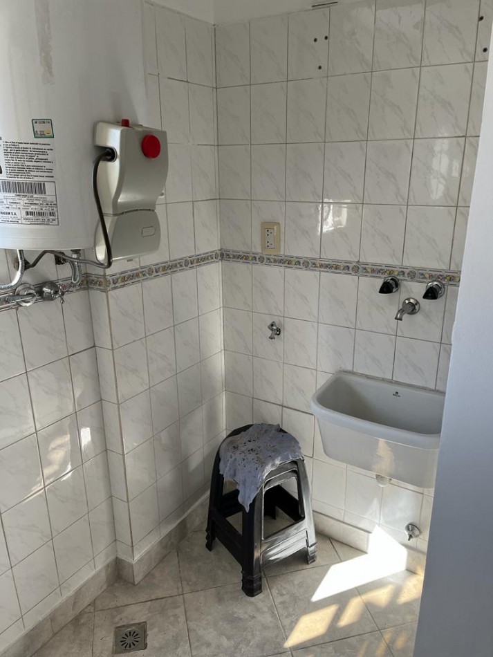 Pola 100. Departamento 2 ambientes frente