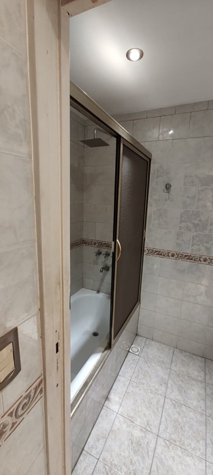 Zequeira 7100. Triplex 3 ambientes.