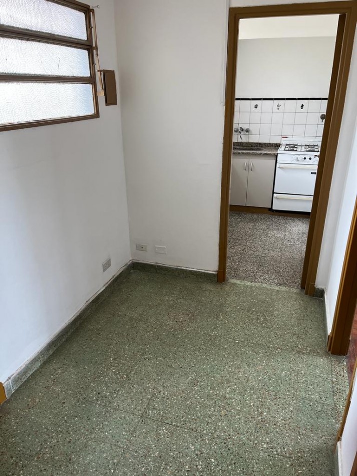 Emilio Castro 6800. Departamento 2 ambientes frente.