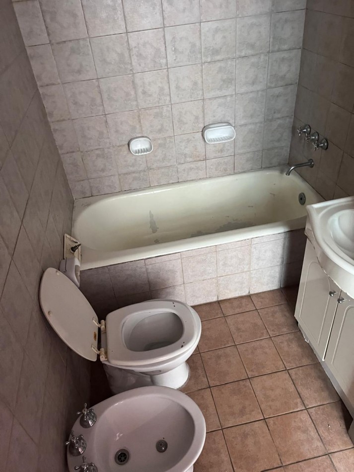 Ercilla 6500. PH 2 ambientes y medio con patio