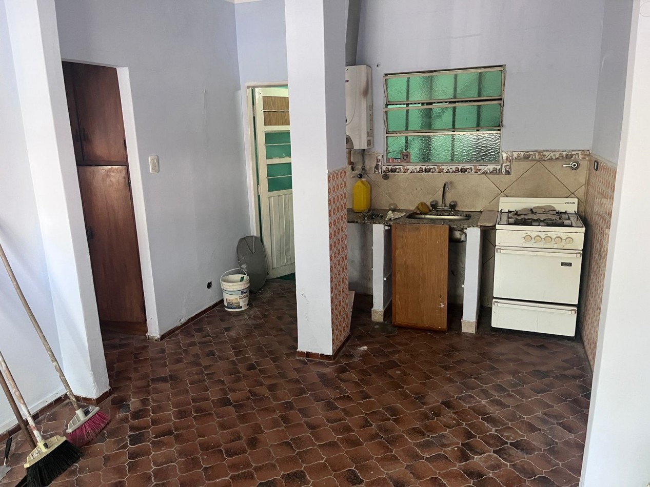 Chascomus 5200. PH 2 ambientes al frente con terraza.