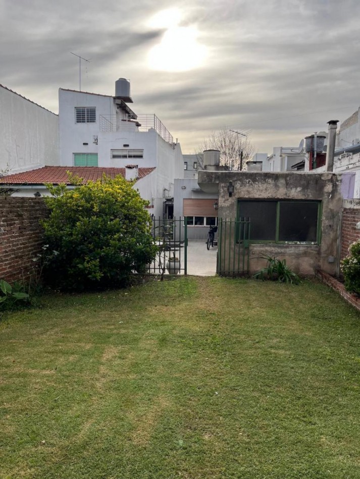 Cañada de Gomez 1400. Casa 3 ambientes.