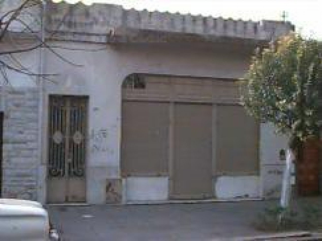 Timoteo Gordillo 1500. Casa antigua.