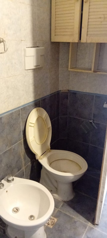 Montiel 2000. Departamento 3 ambientes al frente.