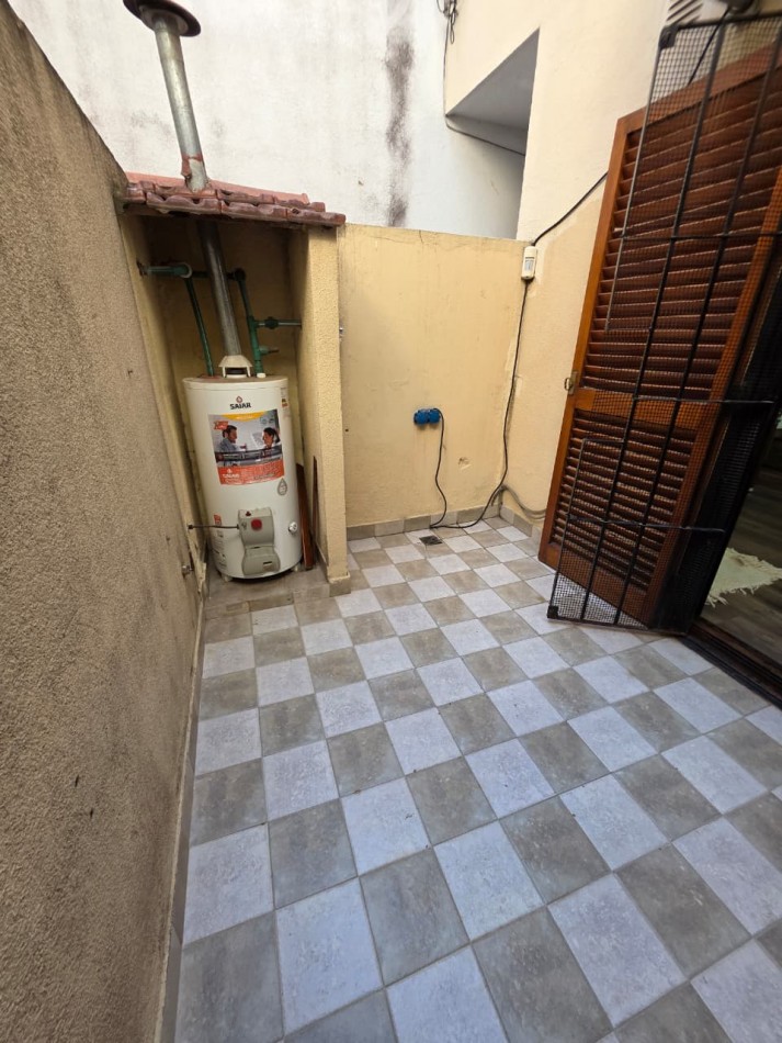 Ulrico Schmidl 6800. PH 3 ambientes en duplex.