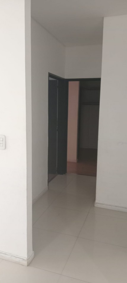 Ramon Falcon 5500. Departamento 3 ambientes con cochera descubierta y baulera,