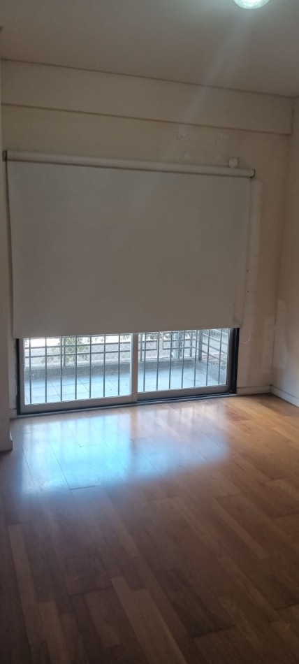 Ramon Falcon 5500. Departamento 3 ambientes con cochera descubierta y baulera,