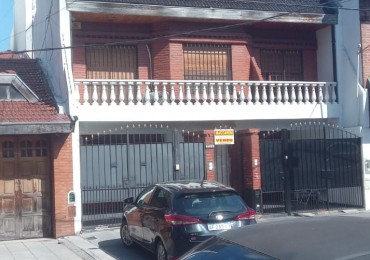 Zequeira 7100. Triplex 3 ambientes.