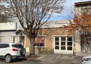 Cañada de Gomez 1400. Casa 3 ambientes.