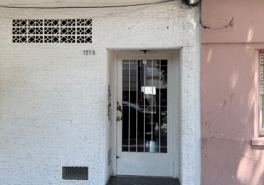 Guamini 1200. Departamento 3 ambientes.