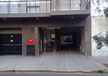 Ramon Falcon 5500. Departamento 3 ambientes con cochera descubierta y baulera,